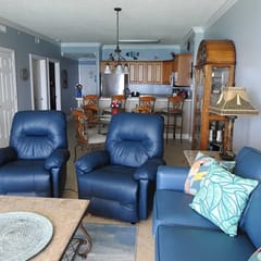 Emerald Isle 1309–Gulf-Front Corner Condo | Front-Row Beach Service Included