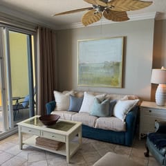 Emerald Isle 1006 - Front row beach chair service included! Affordable rates!